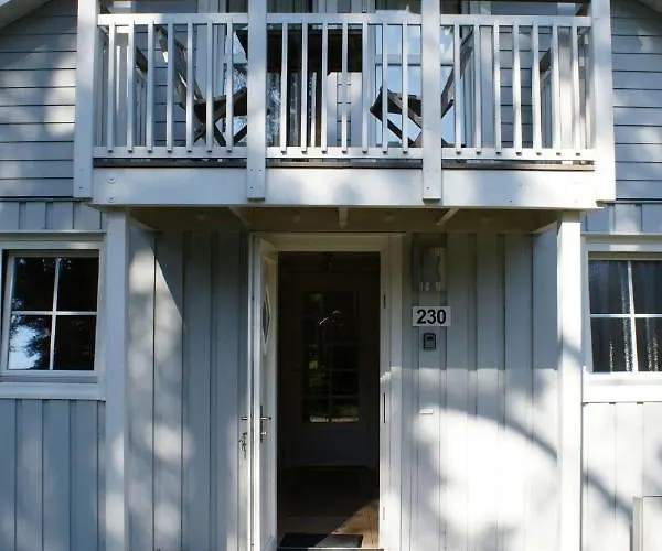 Ferienhaus-kinderlieb بيت للعطل *